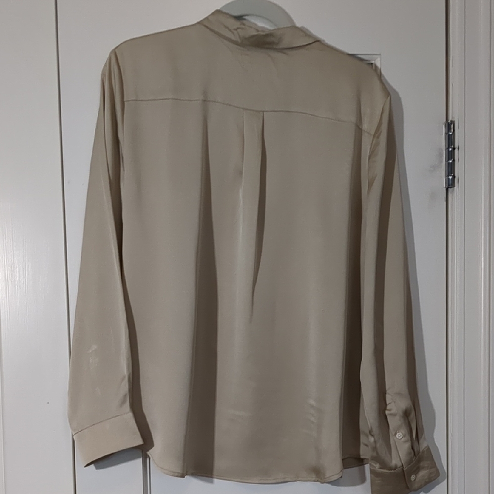 NWT J.Crew Light Beige Button-Up Shirt Sz L - Picture 9 of 9